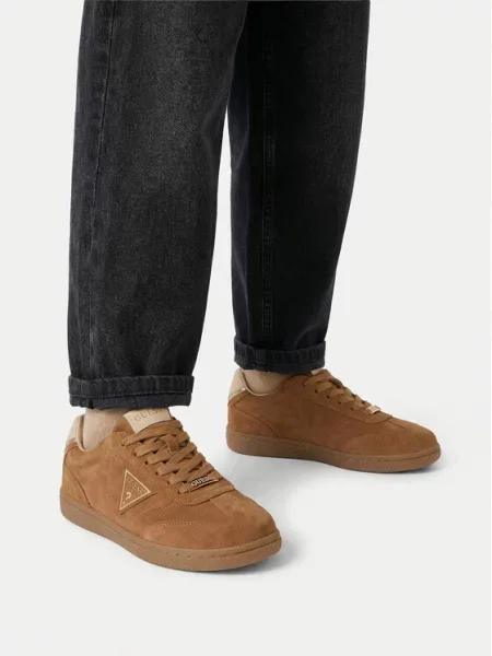 Guess Sneakers maro