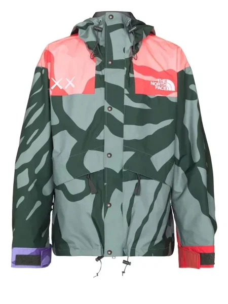 Geacă The North Face cu glugă verde