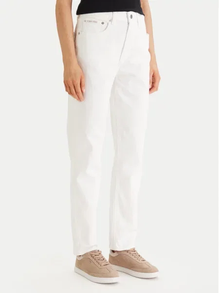 Calvin Klein Jeans Jeansy Mom Fit biały