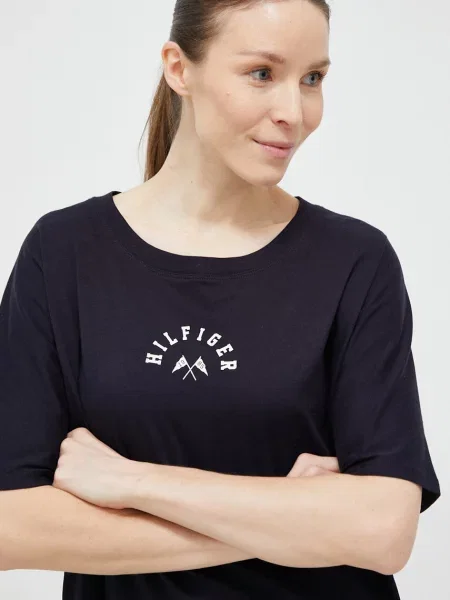 T-shirt z krótkim rękawem Tommy Hilfiger z grafiką i dekoltem w kształcie litery C. Ciemnoniebieski S biały