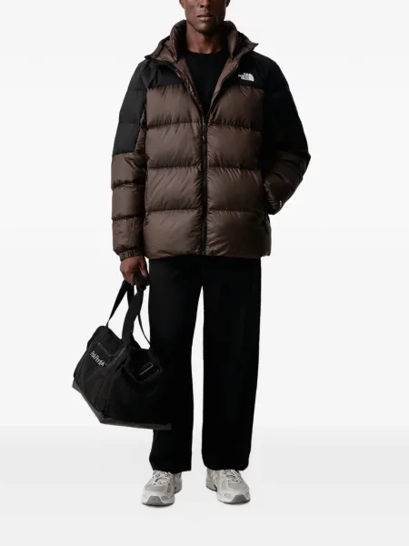 Pūkinė striukė The North Face su gobtuvu ruda