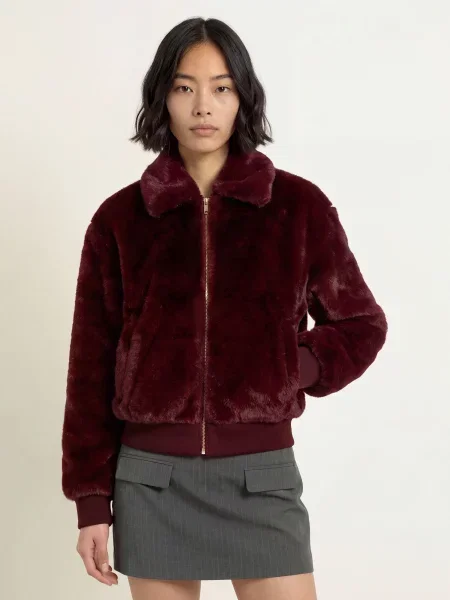 Tommy Jeans Bunda Z Umělé Kožešiny tmavě červená