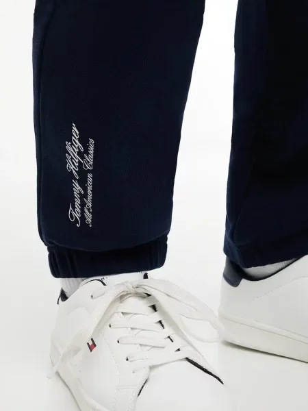 Tommy Hilfiger спортен панталон за деца от