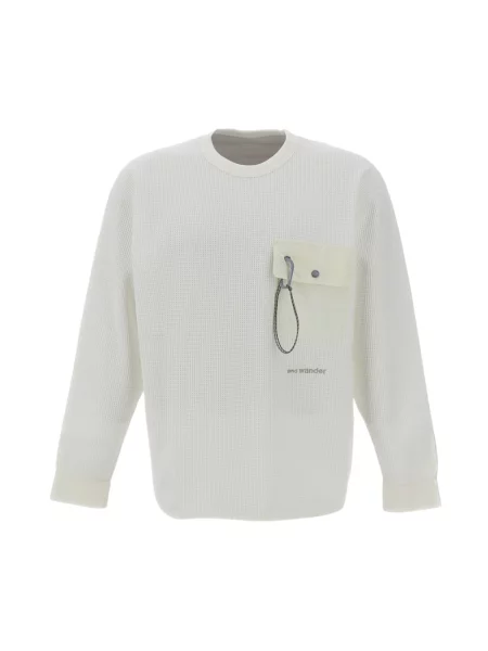 Dzianinowy sweter And Wander z okrągłym dekoltem biały