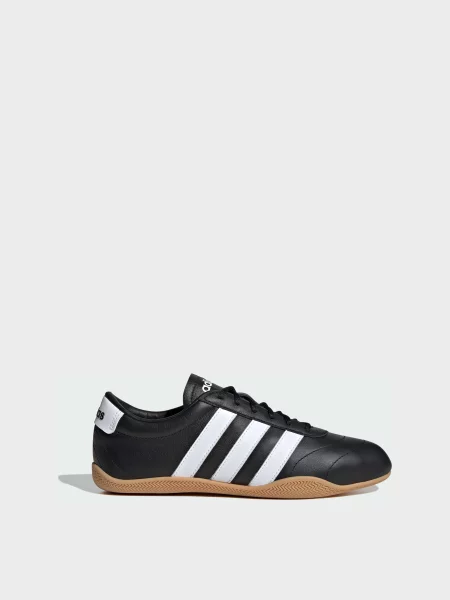 Кожаные кроссовки Adidas черные