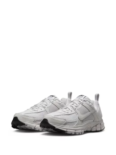 Маратонки Nike Vomero бяло