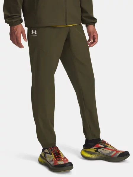 Športne hlače Under Armour črna