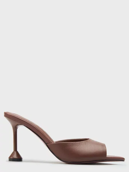 Шльопанці Helena Soretti коричневі