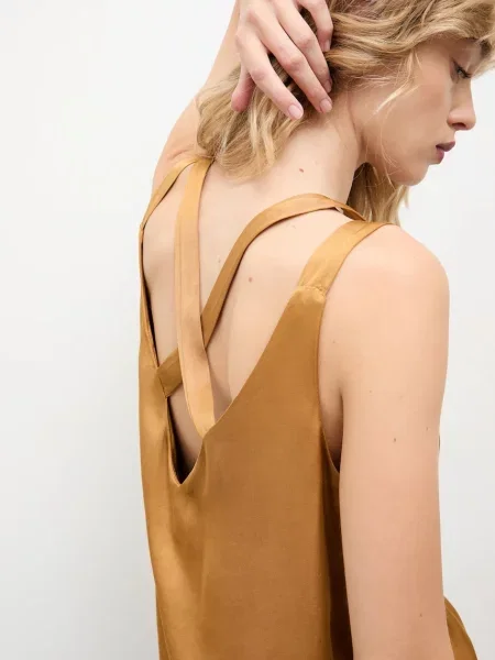 Блуза Answear.LAB дамска с изчистен дизайн черно