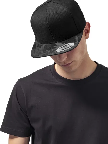 Șapcă Flexfit cu model camuflaj negru