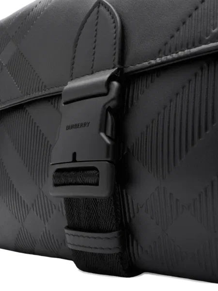 Карирана чанта Burberry черно