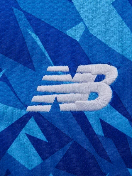 Футболка New Balance синяя