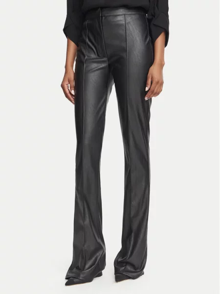 Elisabetta Franchi Dirbtinės odos kelnės Flare Fit juoda