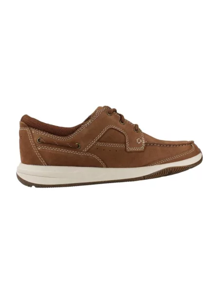 Pantofi Clarks din dantelă maro