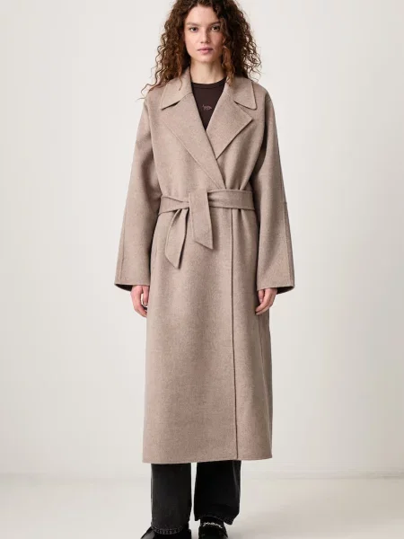 Maison Kitsuné palton din lână pentru femei