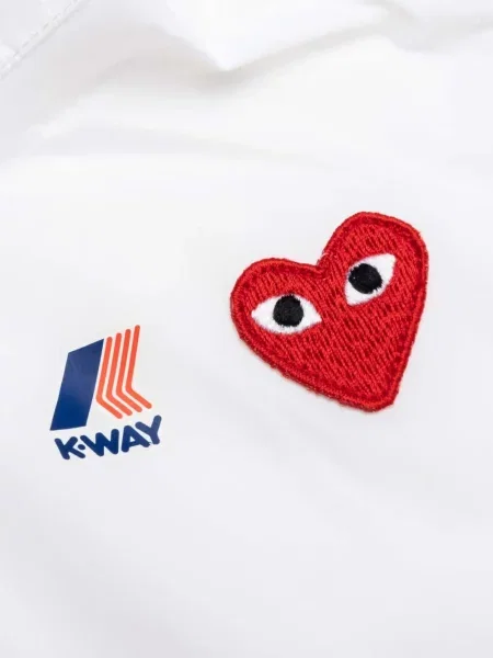 Kurtka dziecięca Comme Des Garcons Play biała