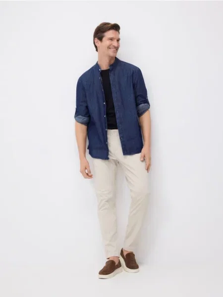 Reserved Spodnie chino slim fit kremowy