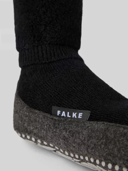 Kapcie z elastycznym prążkowanym ściągaczem model COSYSHOES' Falke czarne
