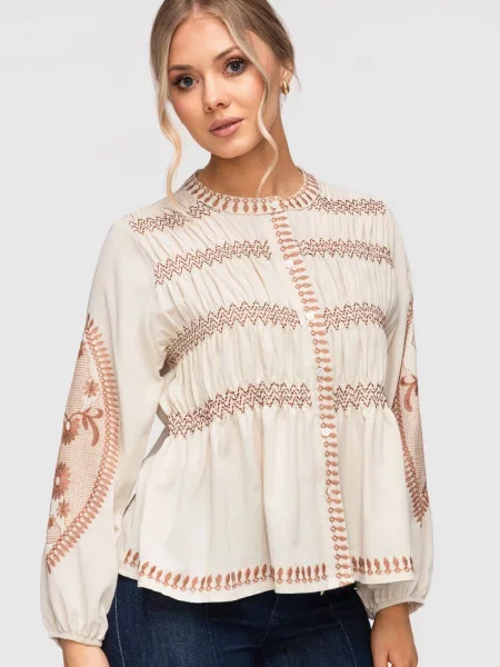 Cămașă Edoti cu broderie boho maro