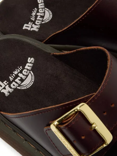Кожаные шлепанцы Dr. Martens