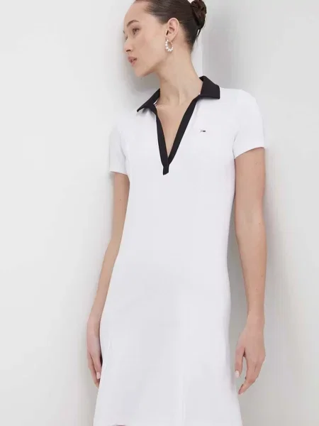 Рокля Tommy Jeans бяло