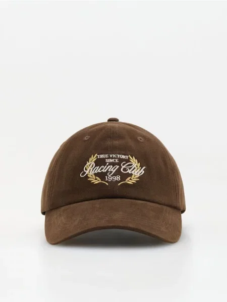 Reserved Șapcă baseball cu broderie maro-închis maro