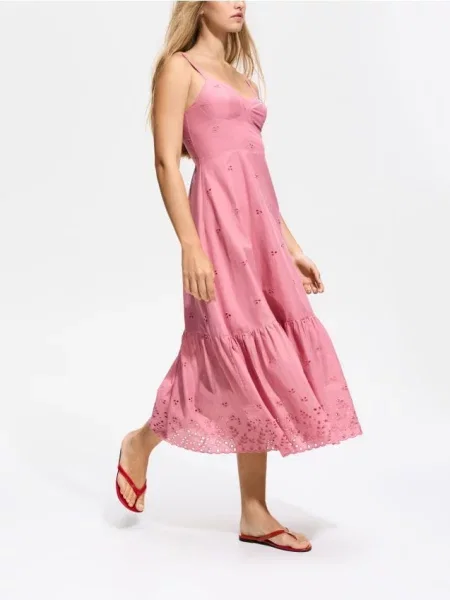 Reserved Rochie cu model ajurat corai