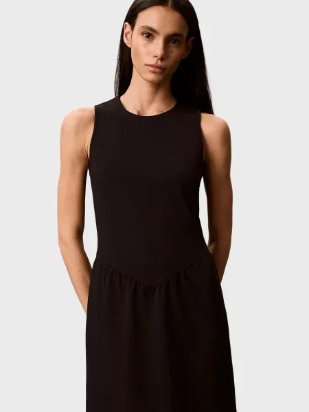Расклешенное платье Calvin Klein черное