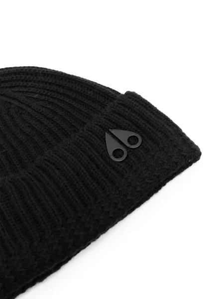 Vilnonis kepurė Moose Knuckles juoda