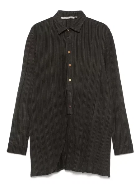 Риза Chiahung Su на райета сиво