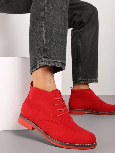 Botine Inny cu șireturi roșu