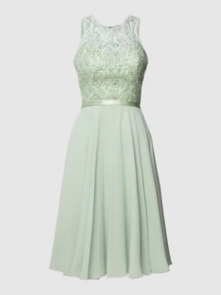 Sukienka koktajlowa z obszyciem z kamieni stras Luxuar