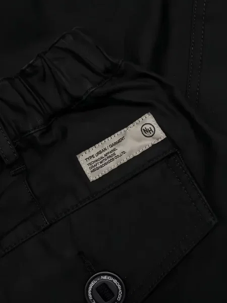 Pantaloni scurți cargo Neighborhood negru