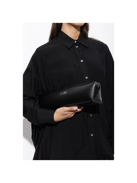Kopertówka Mm6 Maison Margiela skórzana z logo czarna