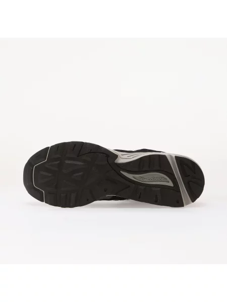 Маратонки New Balance черно