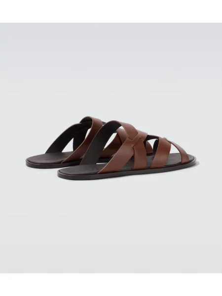 Sandale Manolo Blahnik din piele maro