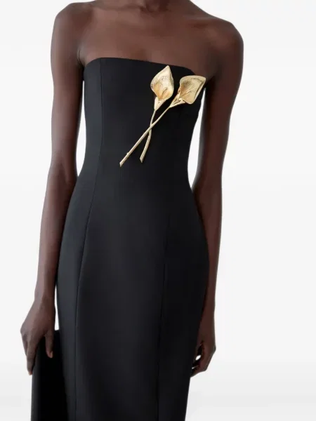 Brosa Carolina Herrera