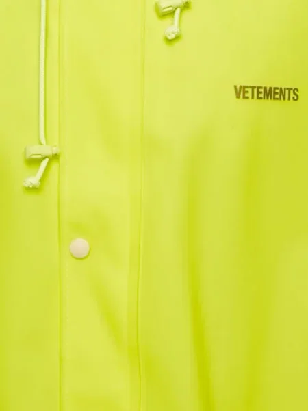 Дъждобран Vetements с принт жълто