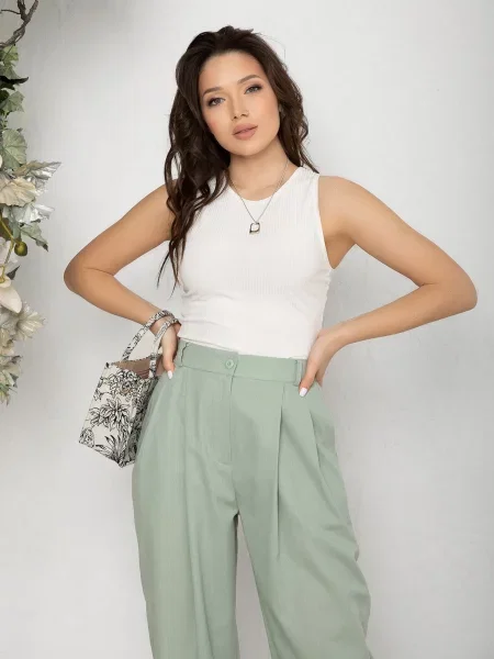 ISSA Plus ­ Топ білий