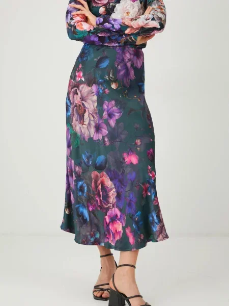 Пола Medicine дълга разкроена зелено