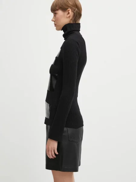 Maison Margiela pulover din amestec de lână light cu guler negru