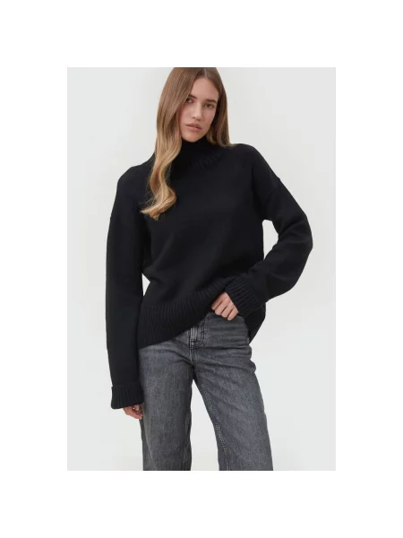 Светр Estro чорний