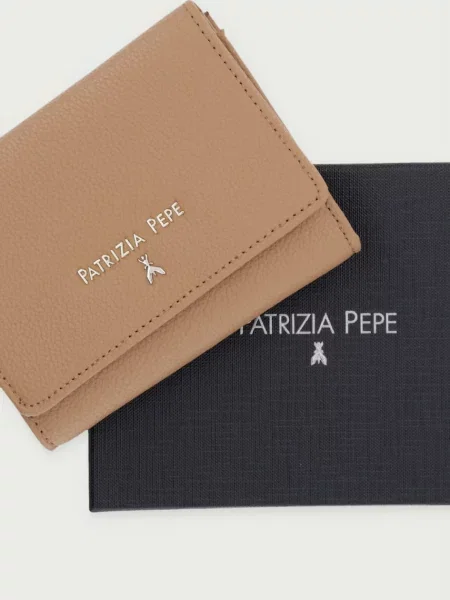 Кожаный кошелек Patrizia Pepe