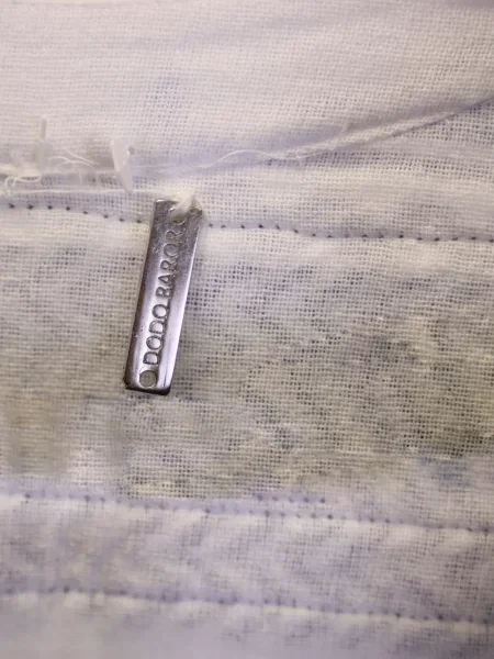 Tricou Dodo Bar Or cu decolteu în V lung alb