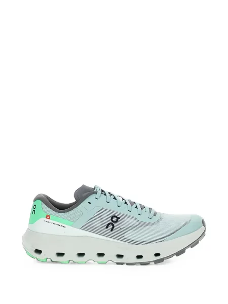 Sneakerși On albastru