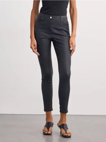 Mohito Vaškuotos skinny kelnės juoda