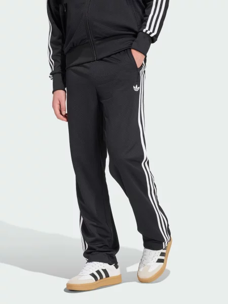 Повседневные переработанный брюки Adidas черные