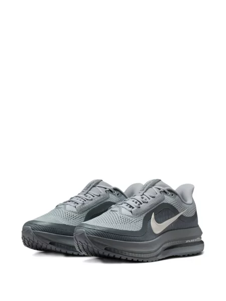 Sneakerși Nike LeBron cu aplicații gri