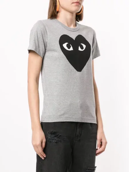 Tričko Comme Des Garçons Play s potiskem šedé
