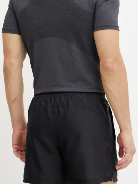 Běžecké šortky Under Armour Launch černá
